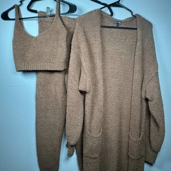 Mocha Fuzzy 3 Piece Ensemble Legging - Picture 1 of 7